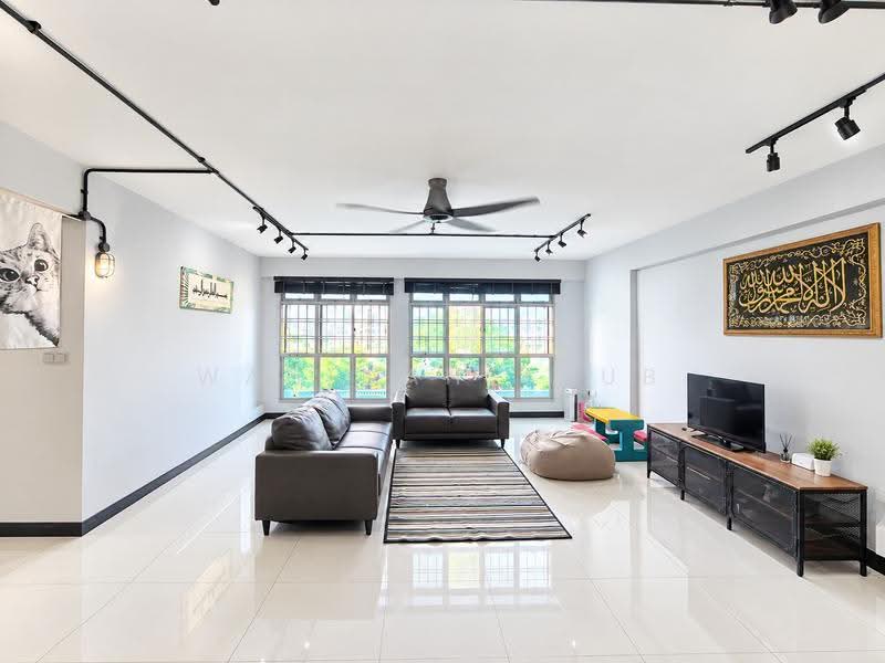 227A Sumang Lane, 227A Sumang Lane, Hougang / Punggol / Sengkang, 3 Bedrooms, 1,227 sqft, HDB Flat For Sale, by Wahidah Ayub, 500270588 - Living Room - PropertyGuru.com.sg