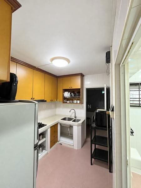 223D Compassvale Walk, 223D Compassvale Walk, Hougang / Punggol / Sengkang, 3 Bedrooms, 1,098 sqft, HDB Flat For Sale, by Mani Subramanian Veeramani, 500270591 - Kitchen - PropertyGuru.com.sg