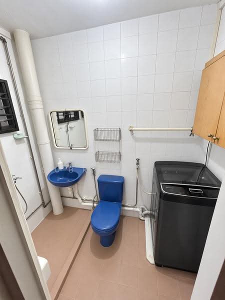 223D Compassvale Walk, 223D Compassvale Walk, Hougang / Punggol / Sengkang, 3 Bedrooms, 1,098 sqft, HDB Flat For Sale, by Mani Subramanian Veeramani, 500270591 - Bathroom - PropertyGuru.com.sg
