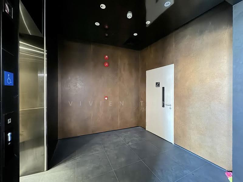 Brand New Shophouse w Lift near MRT, South Bridge Road/ Raffles Place/ Clarke Quay/ North Canal Road New Bridge, Boat Quay / Raffles Place / Marina, 6,207 sqft, Shop / Shophouse For Rent, by Vivien Tan, 500270596 - Corridor - CommercialGuru.com.sg
