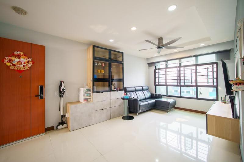 808A Choa Chu Kang Avenue 1, 808A Choa Chu Kang Avenue 1, Dairy Farm / Bukit Panjang / Choa Chu Kang, 3 Bedrooms, 990 sqft, HDB Flat For Sale, by Kenneth Chua, 500270604 - Living Room - PropertyGuru.com.sg