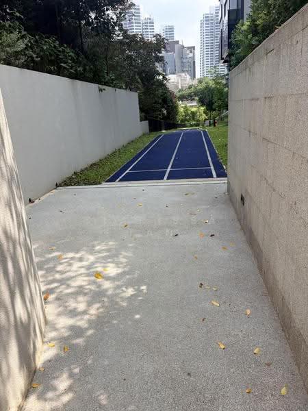 Hyll on Holland, 97 Holland Road, Tanglin / Holland / Bukit Timah, 3 Bedrooms, 936 sqft, Condominium For Sale, by Clarissa Tan, 500270614 - Exterior track - PropertyGuru.com.sg