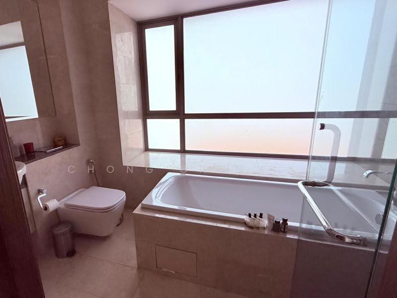 JOO CHIAT CONSERVATION LIFESTYLE TERRACE HOUSE, CLASSIC KOON SENG ROAD, EVERITT, JOO CHIAT, TEMBELING, East Coast / Marine Parade, 4 Bedrooms, 3,790 sqft, Conservation House For Sale, by Chong Chen Nam, 500270625 - Bathroom - PropertyGuru.com.sg