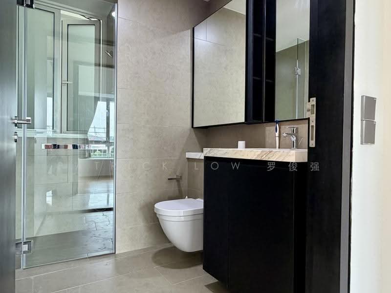 The Sorrento, 55 West Coast Road, Buona Vista / West Coast / Clementi New Town, 2 Bedrooms, 807 sqft, Condominium For Rent, by Patrick Low 罗俊强, 500270626 - Bathroom - PropertyGuru.com.sg