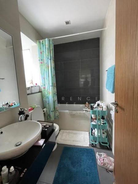 E-Space, 135 Lorong K Telok Kurau, East Coast / Marine Parade, 2 Bedrooms, 840 sqft, Apartment For Rent, by Lawrence Lee, 500270631 - Bathroom - PropertyGuru.com.sg