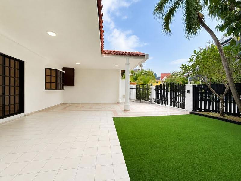 Pasir Ris Way, Pasir Ris / Tampines, Room Rental, 40 sqft, Semi-Detached House For Rent, by Natalie Khor, 500270637 - Exterior - PropertyGuru.com.sg