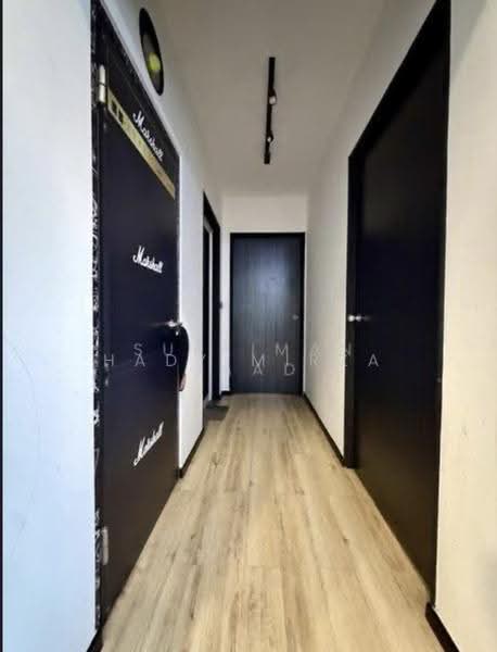 672A Edgefield Plains, 672A Edgefield Plains, Hougang / Punggol / Sengkang, 2 Bedrooms, 700 sqft, HDB Flat For Sale, by Hady Mirza, 500270638 - Corridor - PropertyGuru.com.sg