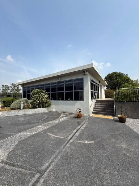 T-Space, Pasir Ris / Tampines, 4,844 sqft, Factory / Workshop (B2) For Sale, by Loyalle Chin 陈忠诚, 500270653 - Exterior - CommercialGuru.com.sg