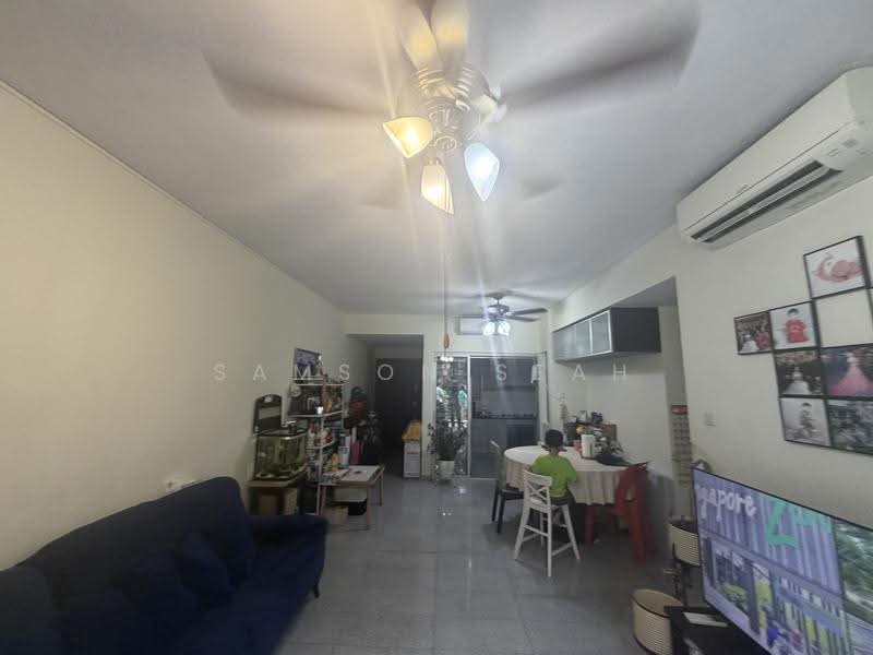 Grandeur 8, 14 Ang Mo Kio Central 3, Ang Mo Kio / Bishan / Thomson, 3 Bedrooms, 1,421 sqft, Condominium For Sale, by Samson Seah, 500270666 - Living Room - PropertyGuru.com.sg