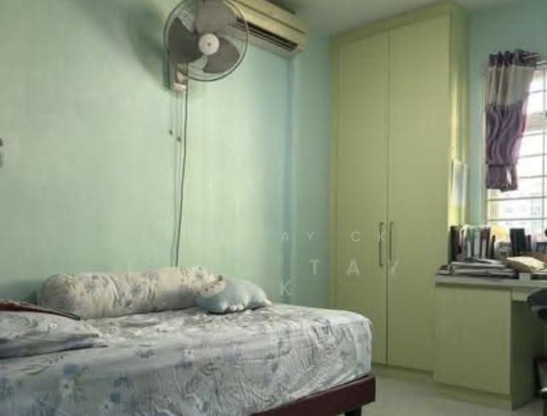 203B Punggol Field, 203B Punggol Field, Hougang / Punggol / Sengkang, 3 Bedrooms, 915 sqft, HDB Flat For Sale, by Eric Tay CK, 500270677 - Bedroom - PropertyGuru.com.sg