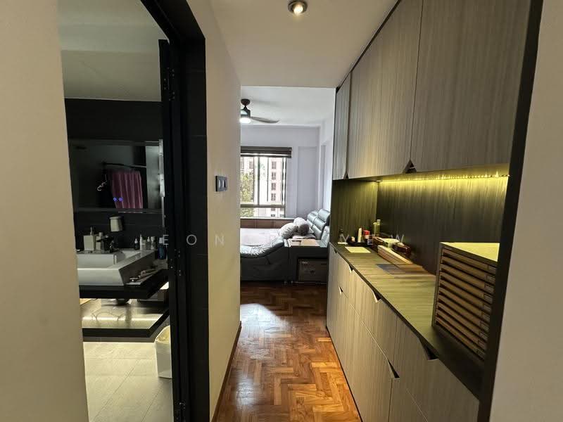 Parkview Apartments, 1 Bukit Batok Street 25, Dairy Farm / Bukit Panjang / Choa Chu Kang, 3 Bedrooms, 1,120 sqft, Apartment For Sale, by Leonard Yew, 500270687 - Interior - PropertyGuru.com.sg