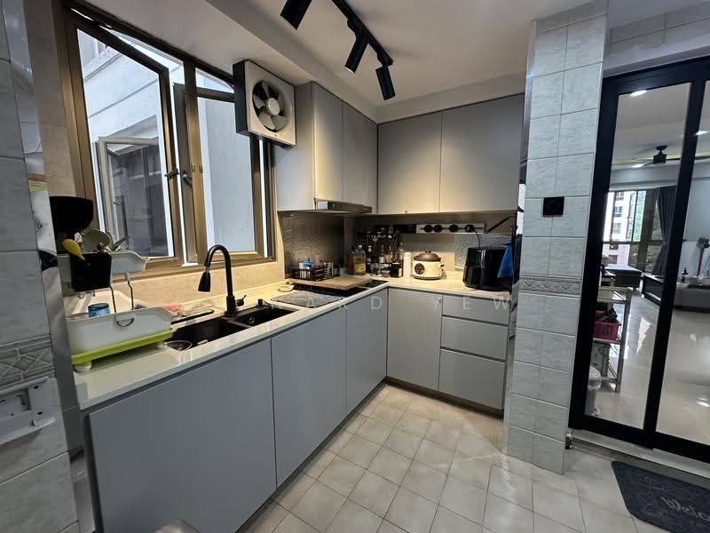 Parkview Apartments, 1 Bukit Batok Street 25, Dairy Farm / Bukit Panjang / Choa Chu Kang, 3 Bedrooms, 1,120 sqft, Apartment For Sale, by Leonard Yew, 500270687 - Kitchen - PropertyGuru.com.sg