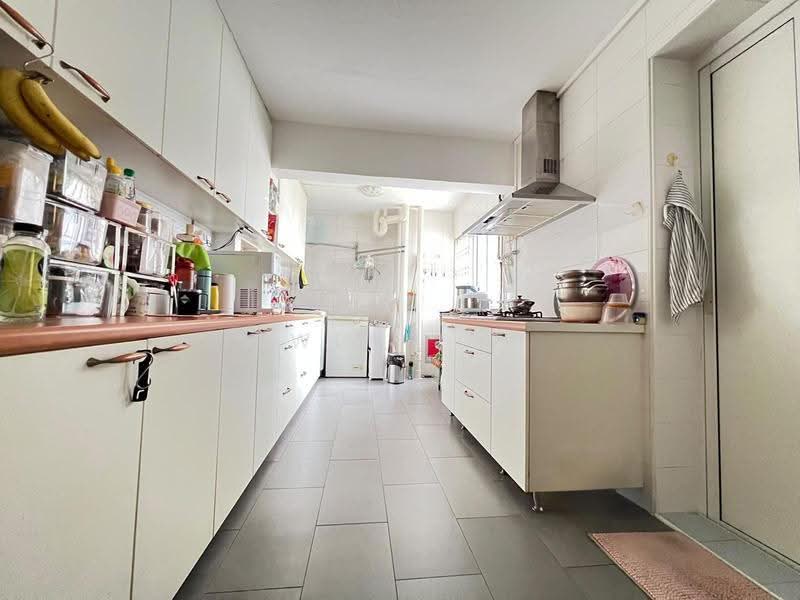 356 Clementi Avenue 2, 356 Clementi Avenue 2, Buona Vista / West Coast / Clementi New Town, 3 Bedrooms, 1,259 sqft, HDB Flat For Sale, by Owen Tan, 500270695 - Kitchen - PropertyGuru.com.sg