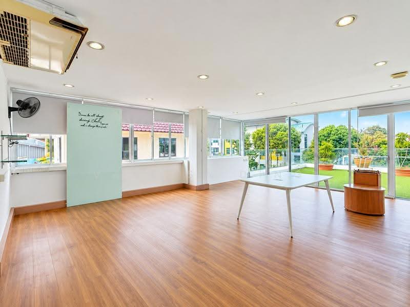 3C Lengkong Satu, Lengkong Satu, Eunos / Geylang / Paya Lebar, 6 Bedrooms, 6,000 sqft, Semi-Detached House For Sale, by Vanessa Ding, 500270697 - Bedroom - PropertyGuru.com.sg