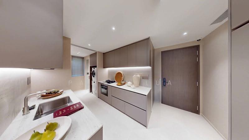 Aurea, 802 Beach Road, Beach Road / Bugis / Rochor, 3 Bedrooms, 1,001 sqft, Condominium For Sale, by Pamela Lua, 500270704 - Kitchen - PropertyGuru.com.sg