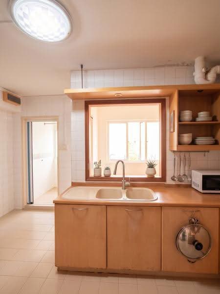 616 Choa Chu Kang Street 62, 616 Choa Chu Kang Street 62, Dairy Farm / Bukit Panjang / Choa Chu Kang, 3 Bedrooms, 1,151 sqft, HDB Flat For Sale, by Ami Chen 陳嘉嘉, 500270717 - Kitchen - PropertyGuru.com.sg