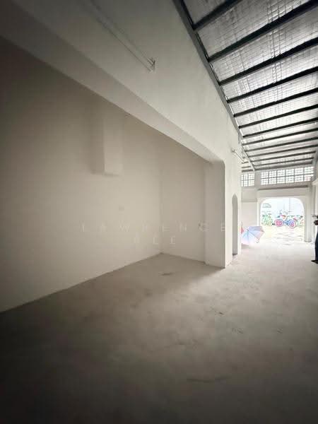 East Coast Road 3 storey shophouse, East coast Road, East Coast / Marine Parade, 1,500 sqft, Shop / Shophouse For Rent, by Lawrence See, 500270719 - CommercialGuru.com.sg