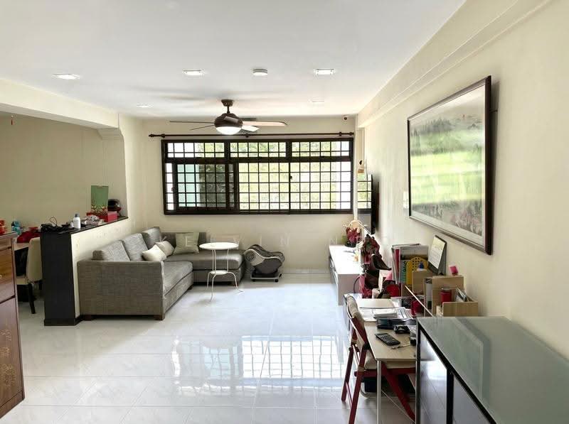706 Woodlands Drive 40, 706 Woodlands Drive 40, Admiralty / Woodlands, 3 Bedrooms, 1,076 sqft, HDB Flat For Sale, by Kelvin Neo, 500270730 - Living Room - PropertyGuru.com.sg