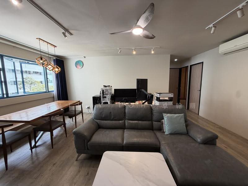 437 Tampines Street 43, 437 Tampines Street 43, Pasir Ris / Tampines, 3 Bedrooms, 1,162 sqft, HDB Flat For Sale, by Amilia Toh 卓翰丽, 500270734 - Living Room - PropertyGuru.com.sg