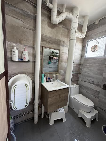 437 Tampines Street 43, 437 Tampines Street 43, Pasir Ris / Tampines, 3 Bedrooms, 1,162 sqft, HDB Flat For Sale, by Amilia Toh 卓翰丽, 500270734 - Bathroom - PropertyGuru.com.sg