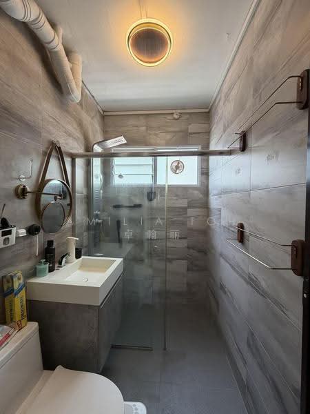 437 Tampines Street 43, 437 Tampines Street 43, Pasir Ris / Tampines, 3 Bedrooms, 1,162 sqft, HDB Flat For Sale, by Amilia Toh 卓翰丽, 500270734 - Bathroom - PropertyGuru.com.sg