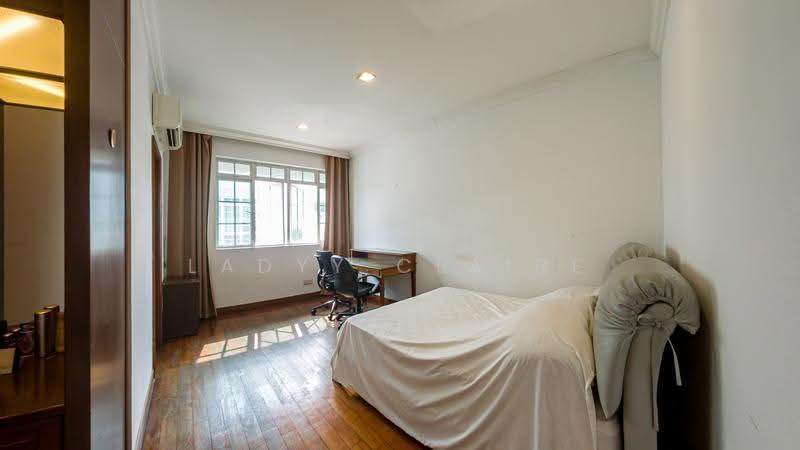 Kew Crescent / Kew Drive / Kew Heights, Bedok / Upper East Coast, 6 Bedrooms, 9,500 sqft, Detached House For Sale, by Ladyy Claire, 500270740 - Bedroom - PropertyGuru.com.sg