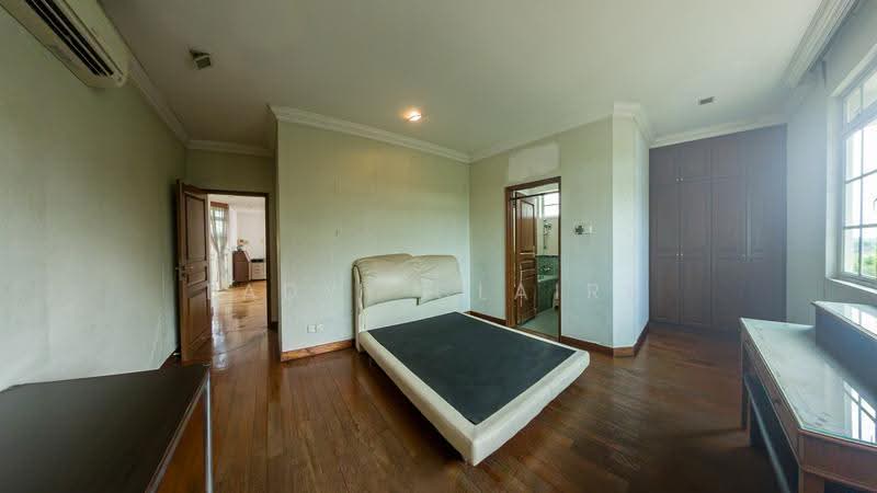 Kew Crescent / Kew Drive / Kew Heights, Bedok / Upper East Coast, 6 Bedrooms, 9,500 sqft, Detached House For Sale, by Ladyy Claire, 500270740 - Bedroom - PropertyGuru.com.sg