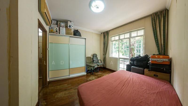 Kew Crescent / Kew Drive / Kew Heights, Bedok / Upper East Coast, 6 Bedrooms, 9,500 sqft, Detached House For Sale, by Ladyy Claire, 500270740 - Bedroom - PropertyGuru.com.sg