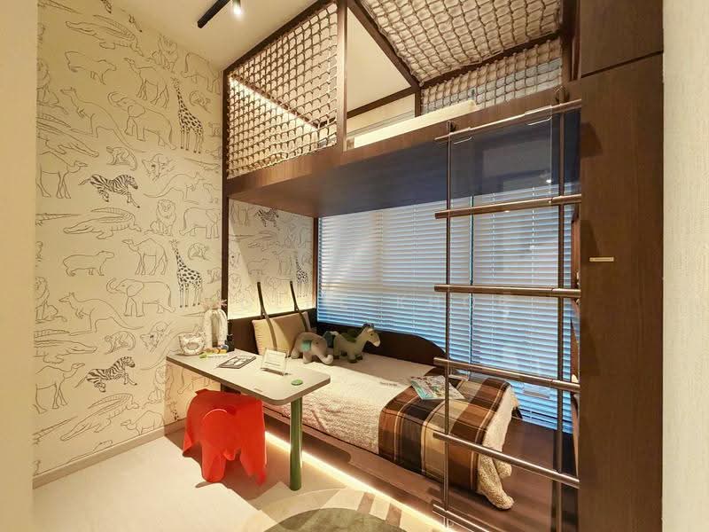 RARE HOUSE NEAR MRT!!! CONVENIENT LOCATION!!! HIGH RENTAL POTENTIAL!!!, Boon Lay / Jurong / Tuas, 3 Bedrooms, 883 sqft, Condominium For Sale, by Eugene Khor, 500270748 - Bedroom - PropertyGuru.com.sg