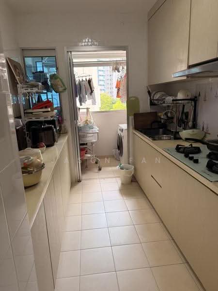 988A Buangkok Green, 988A Buangkok Green, Hougang / Punggol / Sengkang, 3 Bedrooms, 1,001 sqft, HDB Flat For Sale, by Jason Fan, 500270783 - Kitchen - PropertyGuru.com.sg