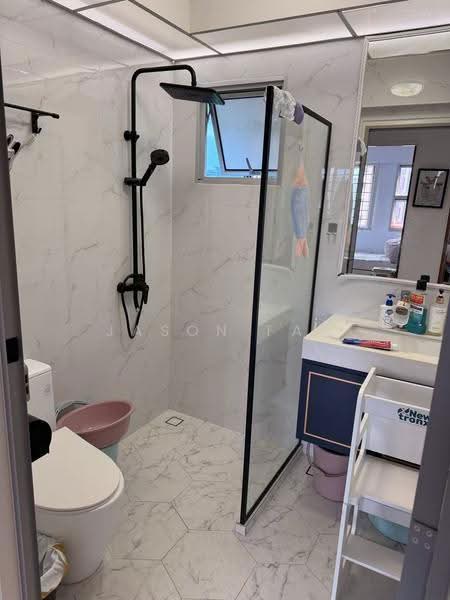 988A Buangkok Green, 988A Buangkok Green, Hougang / Punggol / Sengkang, 3 Bedrooms, 1,001 sqft, HDB Flat For Sale, by Jason Fan, 500270783 - Bathroom - PropertyGuru.com.sg