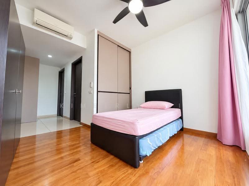 Rare 3BR dual-key & maid’s rm, 3 mins' to LRT, est. $5K-6K rental, Sengkang/Fernvale/Punggol, Hougang / Punggol / Sengkang, 4 Bedrooms, 1,118 sqft, Condominium For Sale, by Kimberly Lai, 500270784 - Bedroom - PropertyGuru.com.sg