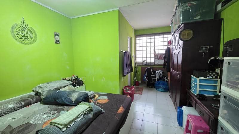 835 Jurong West Street 81, 835 Jurong West Street 81, Boon Lay / Jurong / Tuas, 3 Bedrooms, 1,313 sqft, HDB Flat For Sale, by Lydia Hanim, 500270785 - Bedroom - PropertyGuru.com.sg