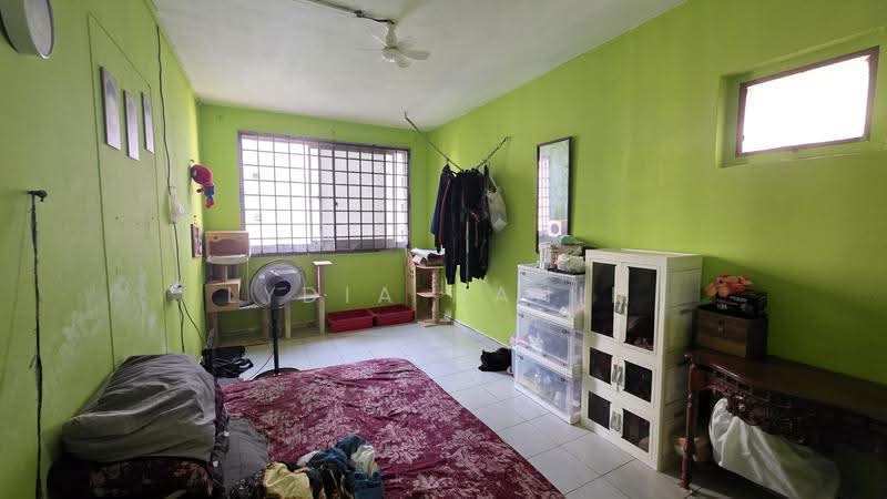835 Jurong West Street 81, 835 Jurong West Street 81, Boon Lay / Jurong / Tuas, 3 Bedrooms, 1,313 sqft, HDB Flat For Sale, by Lydia Hanim, 500270785 - Bedroom - PropertyGuru.com.sg