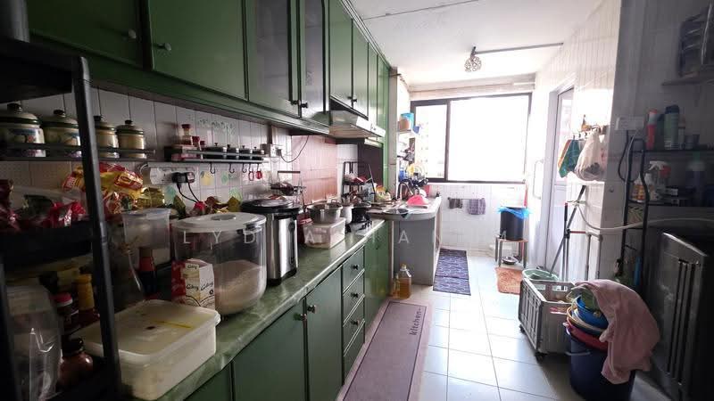 835 Jurong West Street 81, 835 Jurong West Street 81, Boon Lay / Jurong / Tuas, 3 Bedrooms, 1,313 sqft, HDB Flat For Sale, by Lydia Hanim, 500270785 - Kitchen - PropertyGuru.com.sg