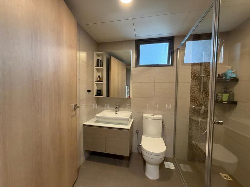 Treasure Crest, 52 Anchorvale Crescent, Hougang / Punggol / Sengkang, 3 Bedrooms, 1,152 sqft, Condominium For Sale, by Dennis Lim, 500270786 - Bathroom - PropertyGuru.com.sg