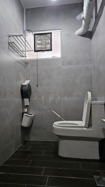 790 Choa Chu Kang North 6, 790 Choa Chu Kang North 6, Dairy Farm / Bukit Panjang / Choa Chu Kang, 4 Bedrooms, 1,195 sqft, HDB Flat For Sale, by James Yeo, 500270792 - Bathroom - PropertyGuru.com.sg