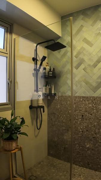 229A Sumang Lane, 229A Sumang Lane, Hougang / Punggol / Sengkang, 3 Bedrooms, 1,216 sqft, HDB Flat For Sale, by Audrey Gan, 500270801 - Master Bath - PropertyGuru.com.sg