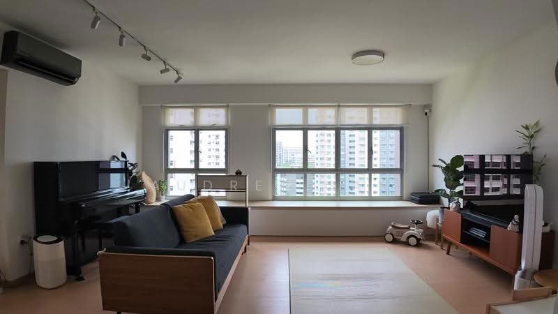 229A Sumang Lane, 229A Sumang Lane, Hougang / Punggol / Sengkang, 3 Bedrooms, 1,216 sqft, HDB Flat For Sale, by Audrey Gan, 500270801 - Living Room - PropertyGuru.com.sg