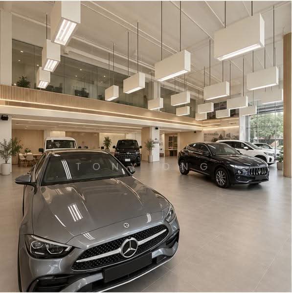 Showroom for rent in the Alexandra - Leng Kee motor belt, Alexandra / Commonwealth, 7,000 sqft, Light Industrial (B1) For Rent, by Tony Ong, 500270802 - Interior - CommercialGuru.com.sg