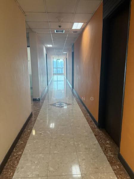 High Street Centre, 1 North Bridge Road, City Hall / Clarke Quay, 549 sqft, Office For Sale, by K B Keng, 500270806 - Corridor - CommercialGuru.com.sg