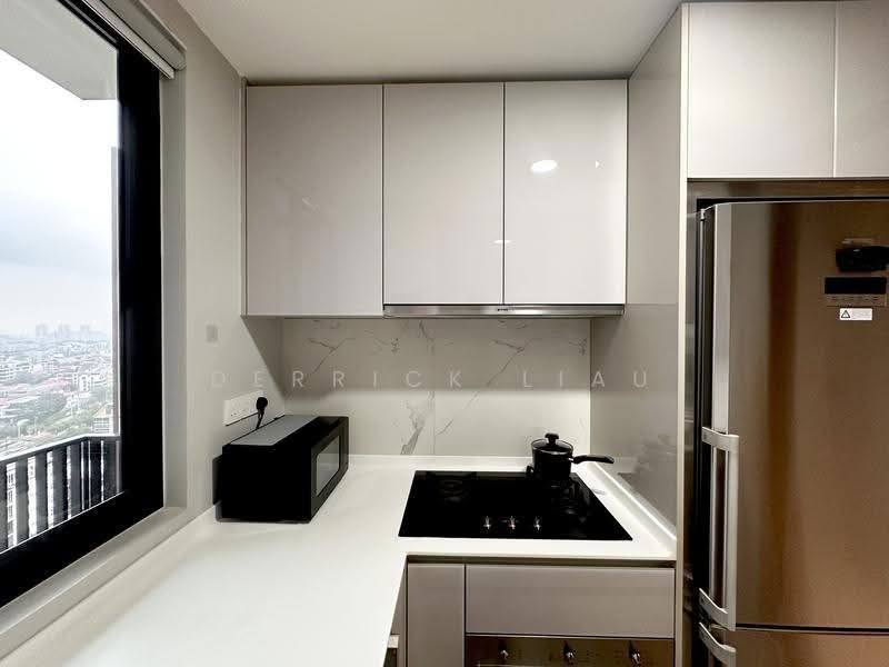 Parc Esta, 906 Sims Avenue, Eunos / Geylang / Paya Lebar, 3 Bedrooms, 1,109 sqft, Condominium For Sale, by Derrick Liau, 500270817 - Kitchen - PropertyGuru.com.sg