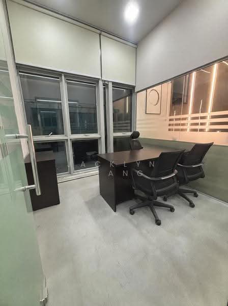 Prestige Centre, 71 Bukit Batok Crescent, Dairy Farm / Bukit Panjang / Choa Chu Kang, 2,702 sqft, Light Industrial (B1) For Rent, by Jacklyn Huang, 500270820 - Study - CommercialGuru.com.sg