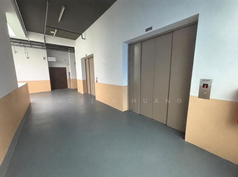 Prestige Centre, 71 Bukit Batok Crescent, Dairy Farm / Bukit Panjang / Choa Chu Kang, 2,702 sqft, Light Industrial (B1) For Rent, by Jacklyn Huang, 500270820 - Corridor - CommercialGuru.com.sg