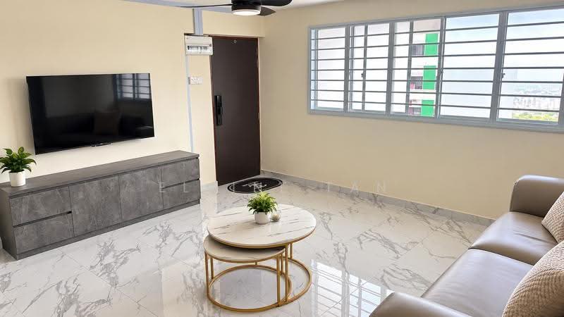 7 Marsiling Drive, 7 Marsiling Drive, Admiralty / Woodlands, Room Rental, 100 sqft, HDB Flat For Rent, by Elaine Tan, 500270825 - Living Room - PropertyGuru.com.sg