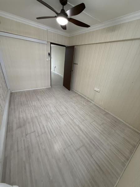 124 Bukit Batok Central, 124 Bukit Batok Central, Dairy Farm / Bukit Panjang / Choa Chu Kang, 3 Bedrooms, 1,001 sqft, HDB Flat For Sale, by Nick Chah, 500270828 - Bedroom 1 - PropertyGuru.com.sg