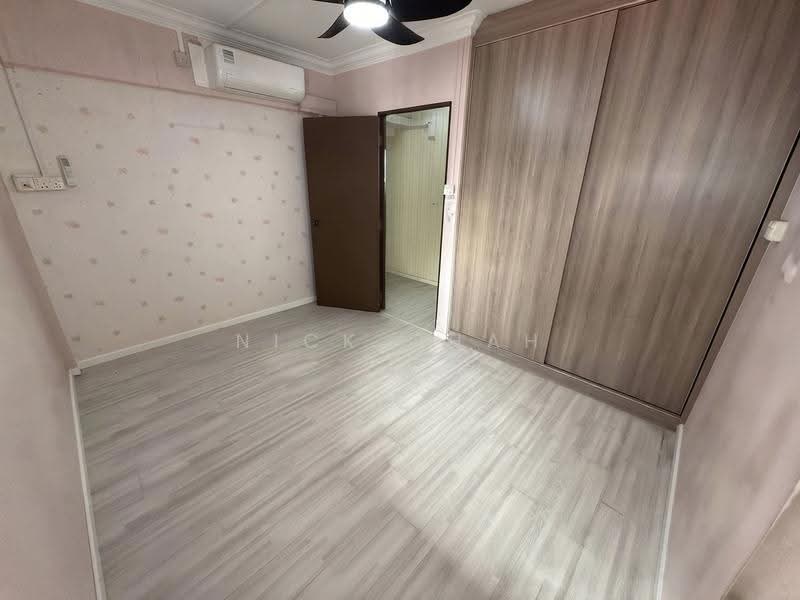 124 Bukit Batok Central, 124 Bukit Batok Central, Dairy Farm / Bukit Panjang / Choa Chu Kang, 3 Bedrooms, 1,001 sqft, HDB Flat For Sale, by Nick Chah, 500270828 - Bedroom 2 - PropertyGuru.com.sg
