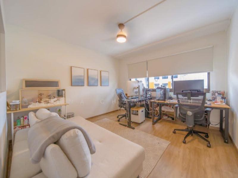 288C Jurong East Street 21, 288C Jurong East Street 21, Boon Lay / Jurong / Tuas, 3 Bedrooms, 1,528 sqft, HDB Flat For Sale, by Leona Chansingh, 500270833 - Common Bedroom 2 - PropertyGuru.com.sg