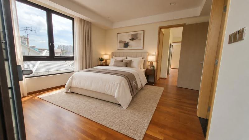 Modern Semi-D | Pool, Lift, Unblocked Views, Tosca Street , East Coast Road, East Coast / Marine Parade, 7 Bedrooms, 5,590 sqft, Semi-Detached House For Sale, by Razak ., 500270834 - Bedroom - PropertyGuru.com.sg