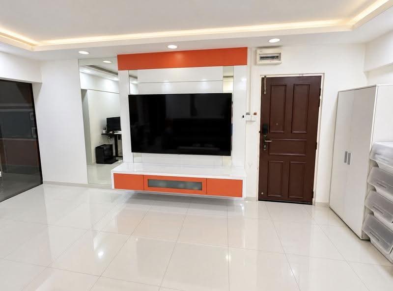 205 Ang Mo Kio Avenue 1, 205 Ang Mo Kio Avenue 1, Ang Mo Kio / Bishan / Thomson, 3 Bedrooms, 1,055 sqft, HDB Flat For Sale, by Leah Tay, 500270838 - Living Room - PropertyGuru.com.sg